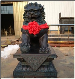 2米铜狮子雕塑