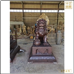 2米故宫铜狮子雕塑厂家